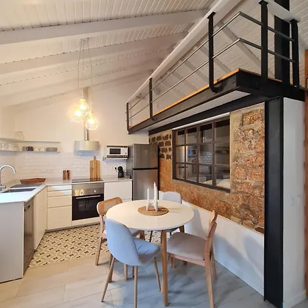 Alba - Casa Aurea 別荘 オデセイシェ