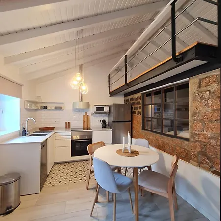 Alba - Casa Aurea 別荘 *